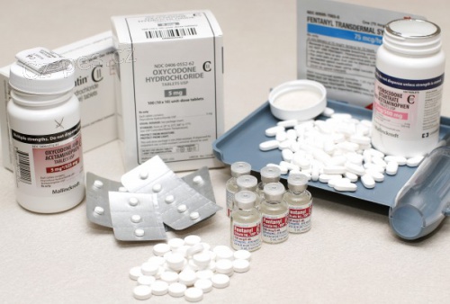 Koupit pr�ky na �levu od bolesti online.