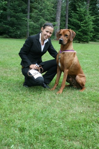 NAB�DKA KRYT�- RHOD�SK� RIDGEBACK